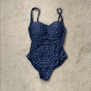 One piece swim suit